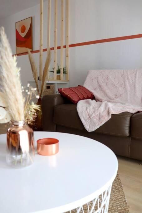 Apartament Le Cosy Plein Centre Avec Terrasse Meximieux Zewnętrze zdjęcie